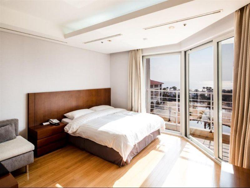 Sono Calm Jeju Hotel Seogwipo Ngoại thất bức ảnh