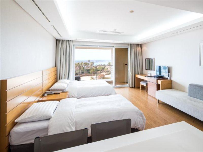 Sono Calm Jeju Hotel Seogwipo Ngoại thất bức ảnh