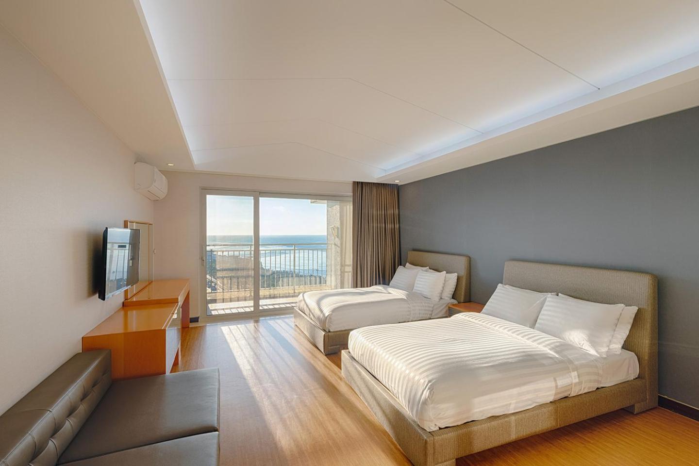 Sono Calm Jeju Hotel Seogwipo Ngoại thất bức ảnh